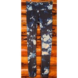 Ladies Athletic Leggings by Hue Size‎ Small